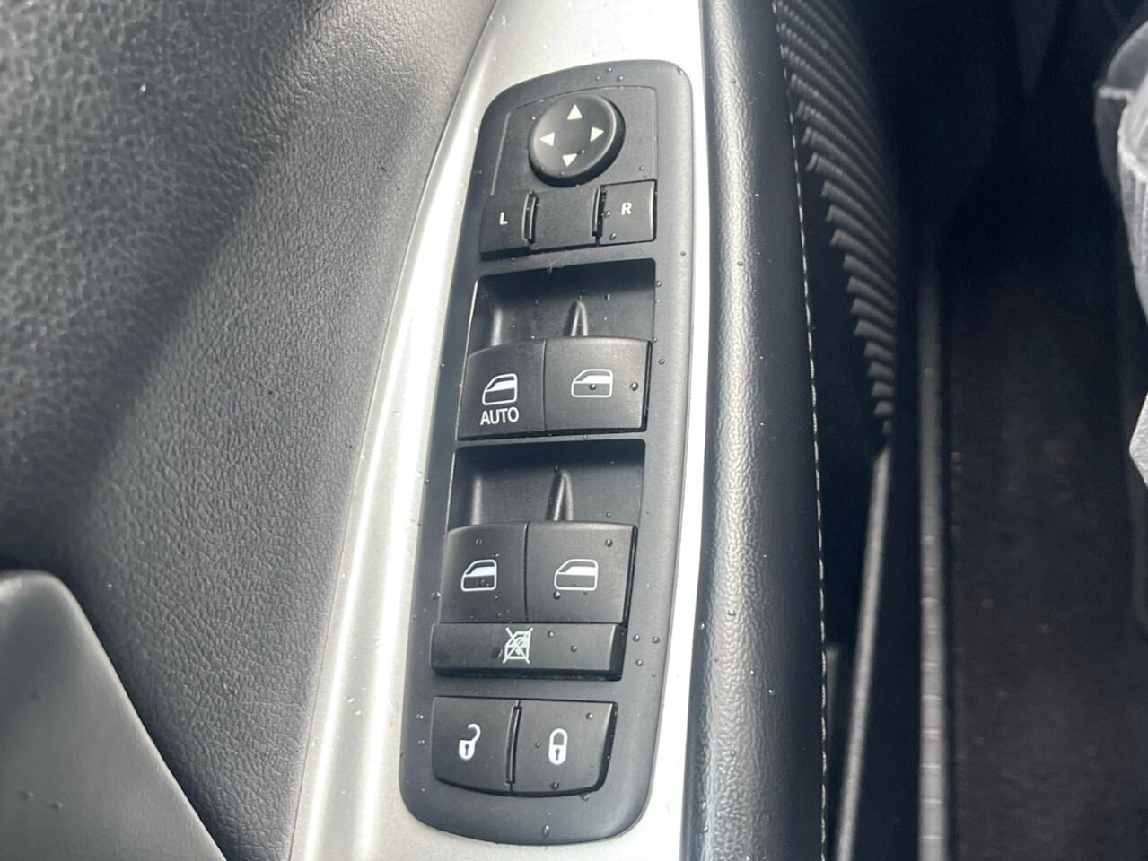 2016 Dodge Journey FWD 4dr Canada Value Pkg Push start/Air conditioni Photo