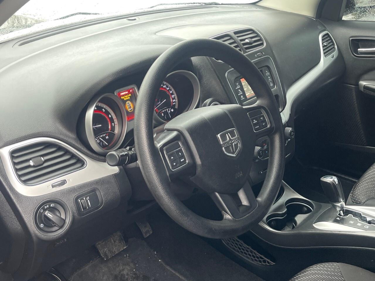 2016 Dodge Journey FWD 4dr Canada Value Pkg Push start/Air conditioni Photo