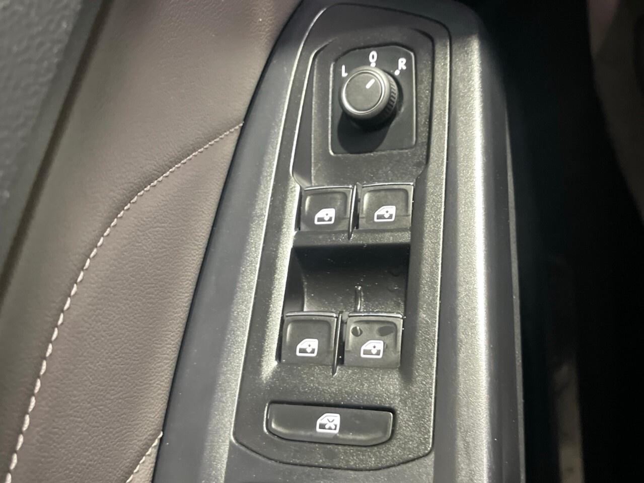 2021 Volkswagen Atlas Highline 3.6 FSI 4MOTION 7-passenger/Nav/Cam/Pan r Photo
