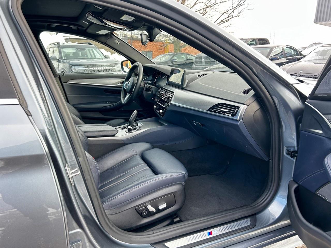 2018 BMW 5 Series Self driving / Adaptive cruise / Blind spot / Harmon Kardon / Soft close doors Photo