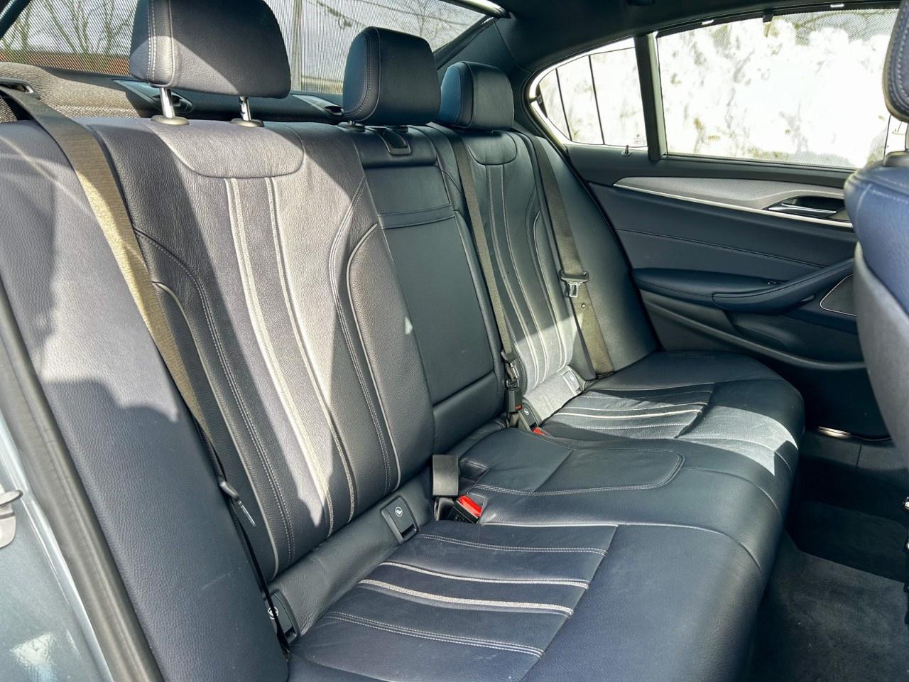 2018 BMW 5 Series Self driving / Adaptive cruise / Blind spot / Harmon Kardon / Soft close doors Photo