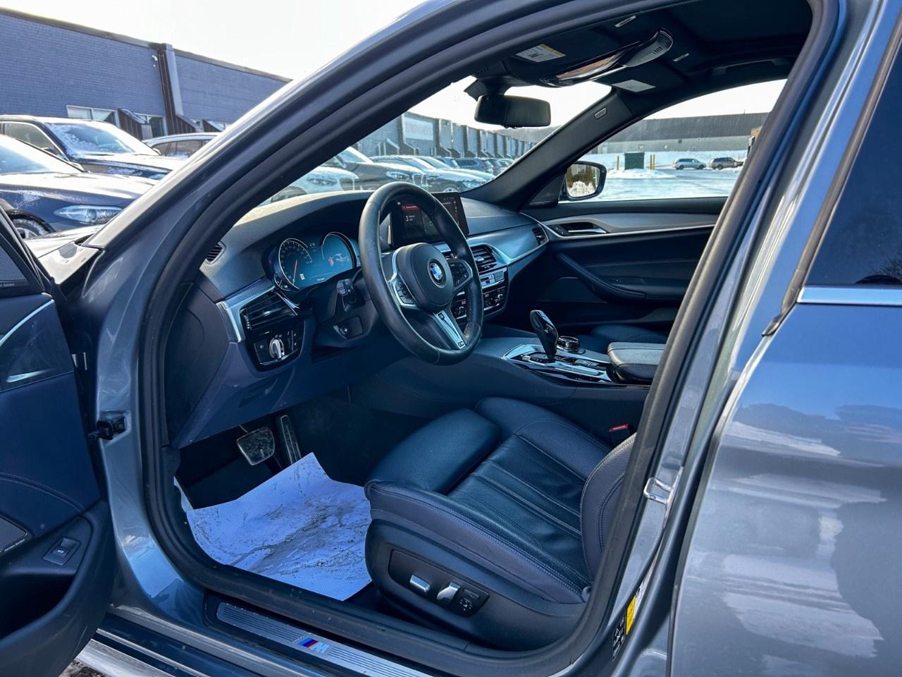 2018 BMW 5 Series Self driving / Adaptive cruise / Blind spot / Harmon Kardon / Soft close doors Photo