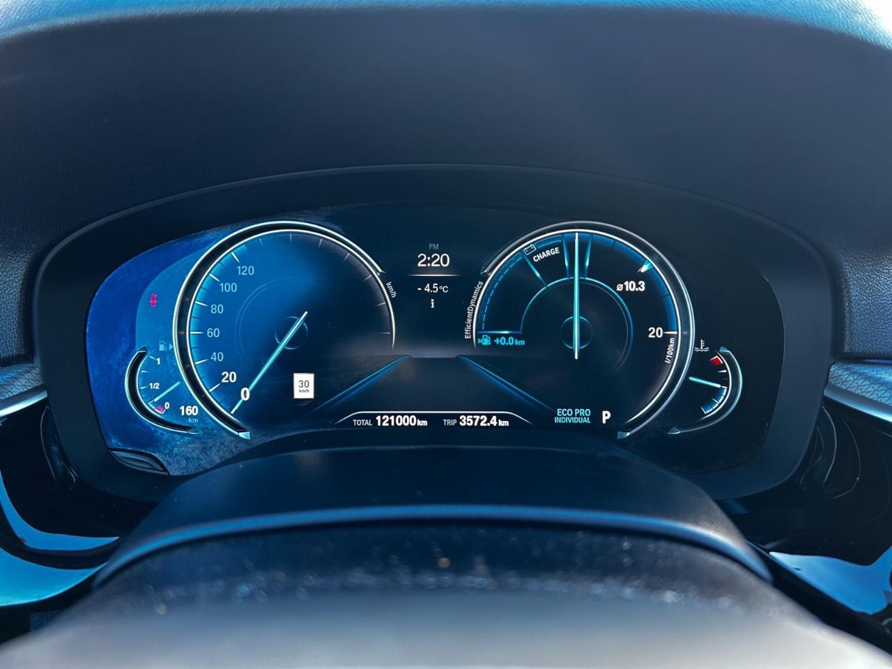 2018 BMW 5 Series Self driving / Adaptive cruise / Blind spot / Harmon Kardon / Soft close doors Photo