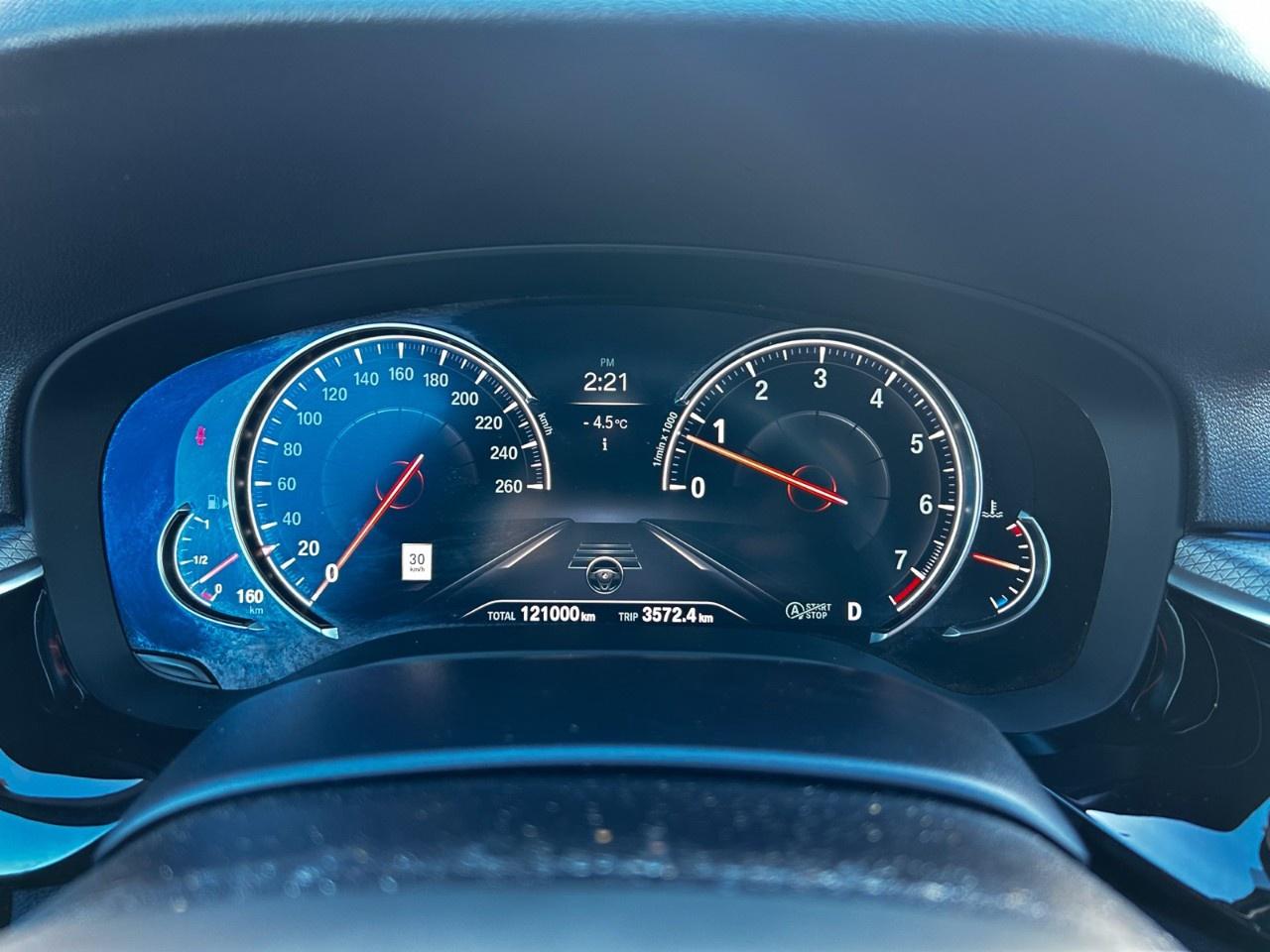 2018 BMW 5 Series Self driving / Adaptive cruise / Blind spot / Harmon Kardon / Soft close doors Photo