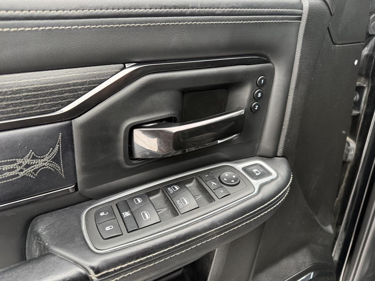 2022 RAM 2500 LIMITED 4x4 Crew- RAMBOX - New Tires - CUMMINS Photo