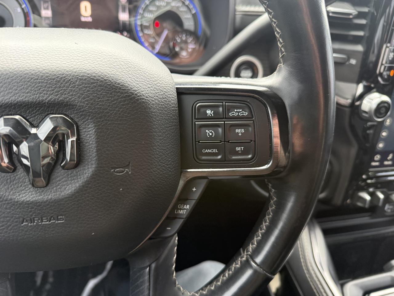 2022 RAM 2500 LIMITED 4x4 Crew- RAMBOX - New Tires - CUMMINS Photo