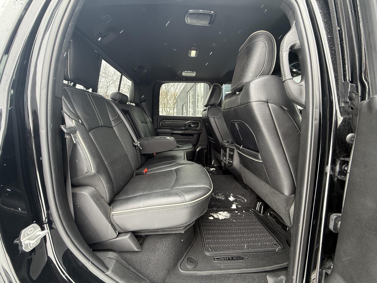 2022 RAM 2500 LIMITED 4x4 Crew- RAMBOX - New Tires - CUMMINS Photo