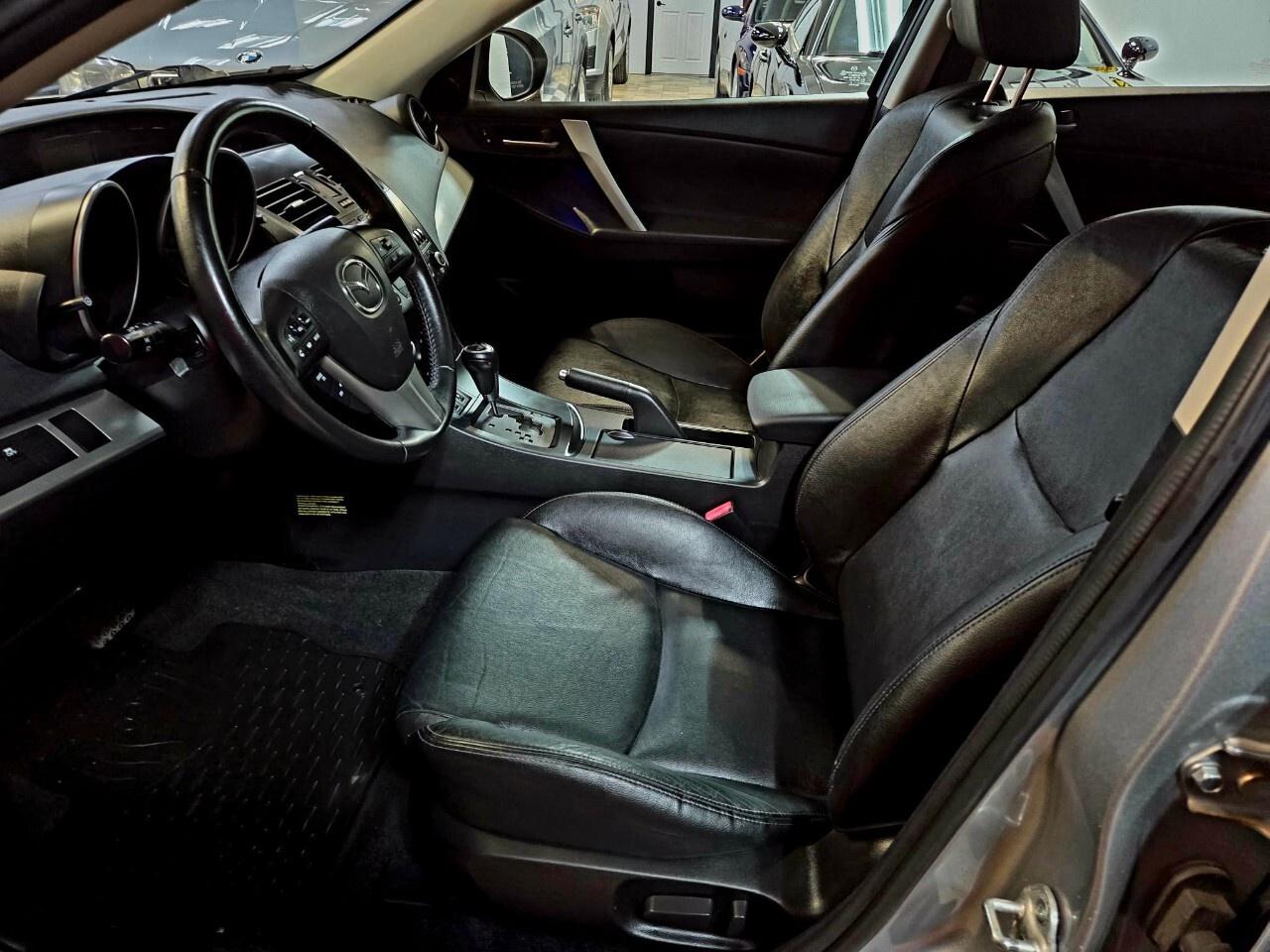 2013 Mazda MAZDA3 4dr Sdn Auto GS-SKY Clean CarFax/Bluetooth/Heated Photo