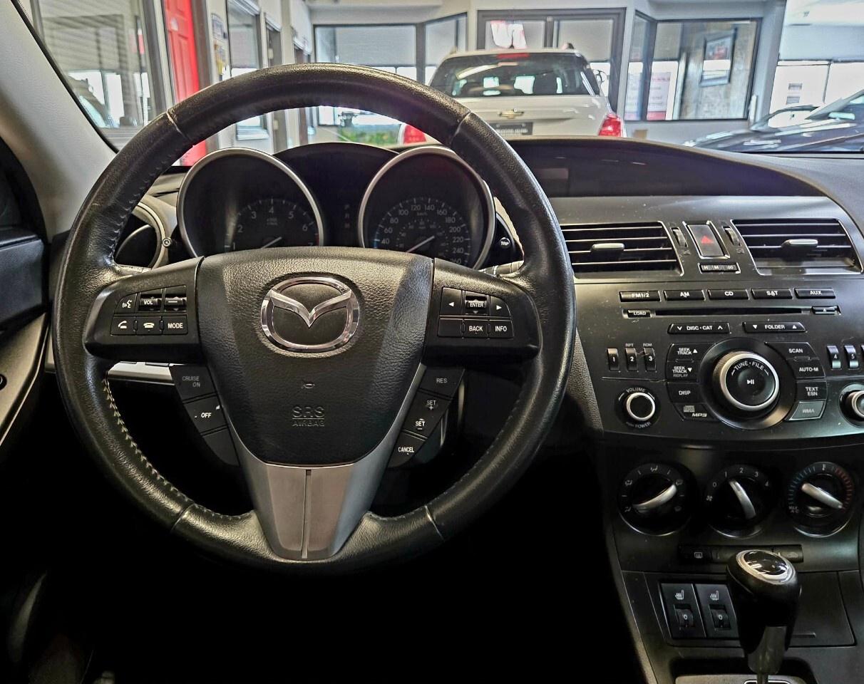 2013 Mazda MAZDA3 4dr Sdn Auto GS-SKY Clean CarFax/Bluetooth/Heated Photo
