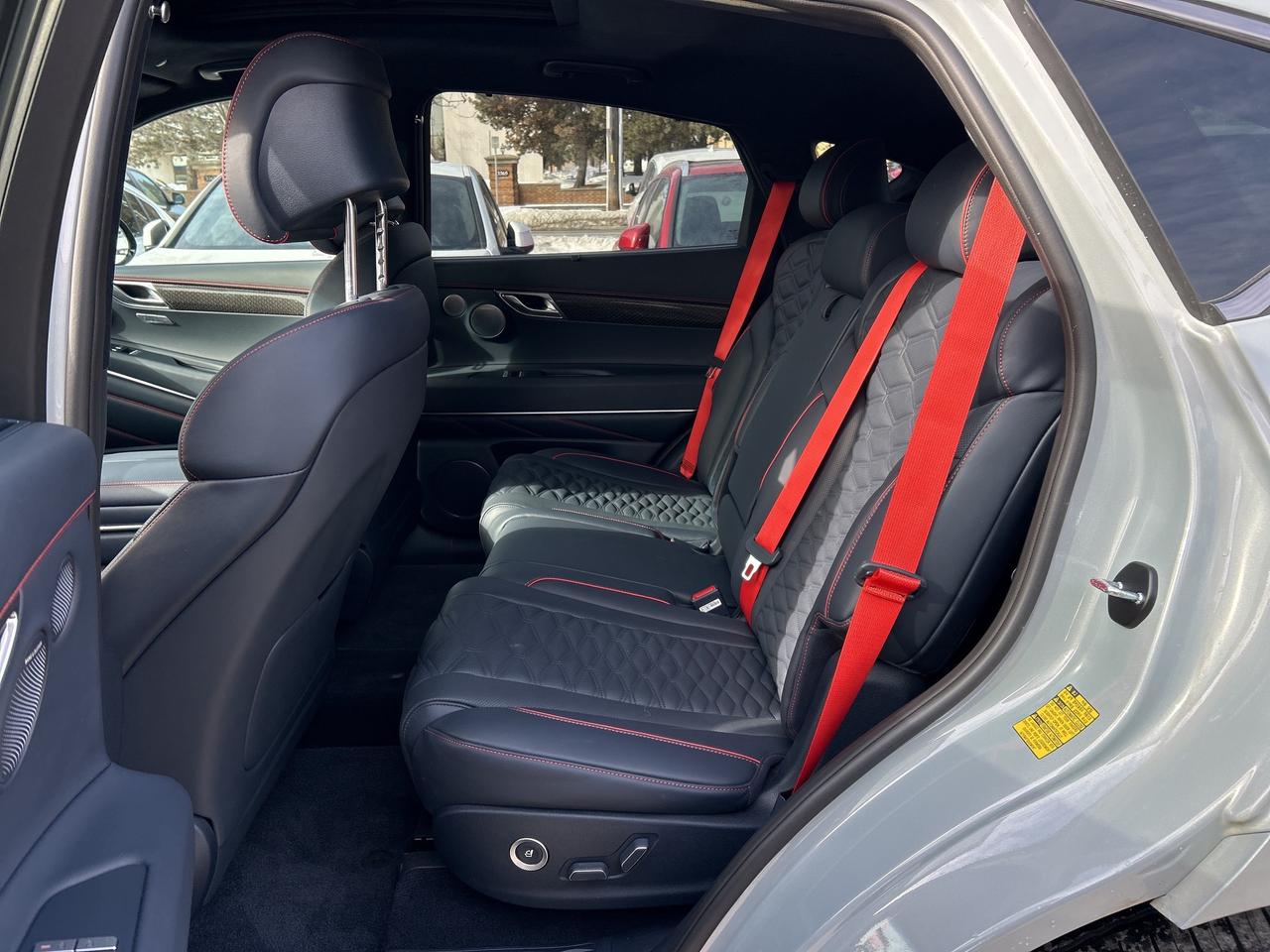 2025 Genesis GV80 Coupe 3.5T E-SUPERCHARGED,TWO SETS OF RIMS & TIRES Photo4