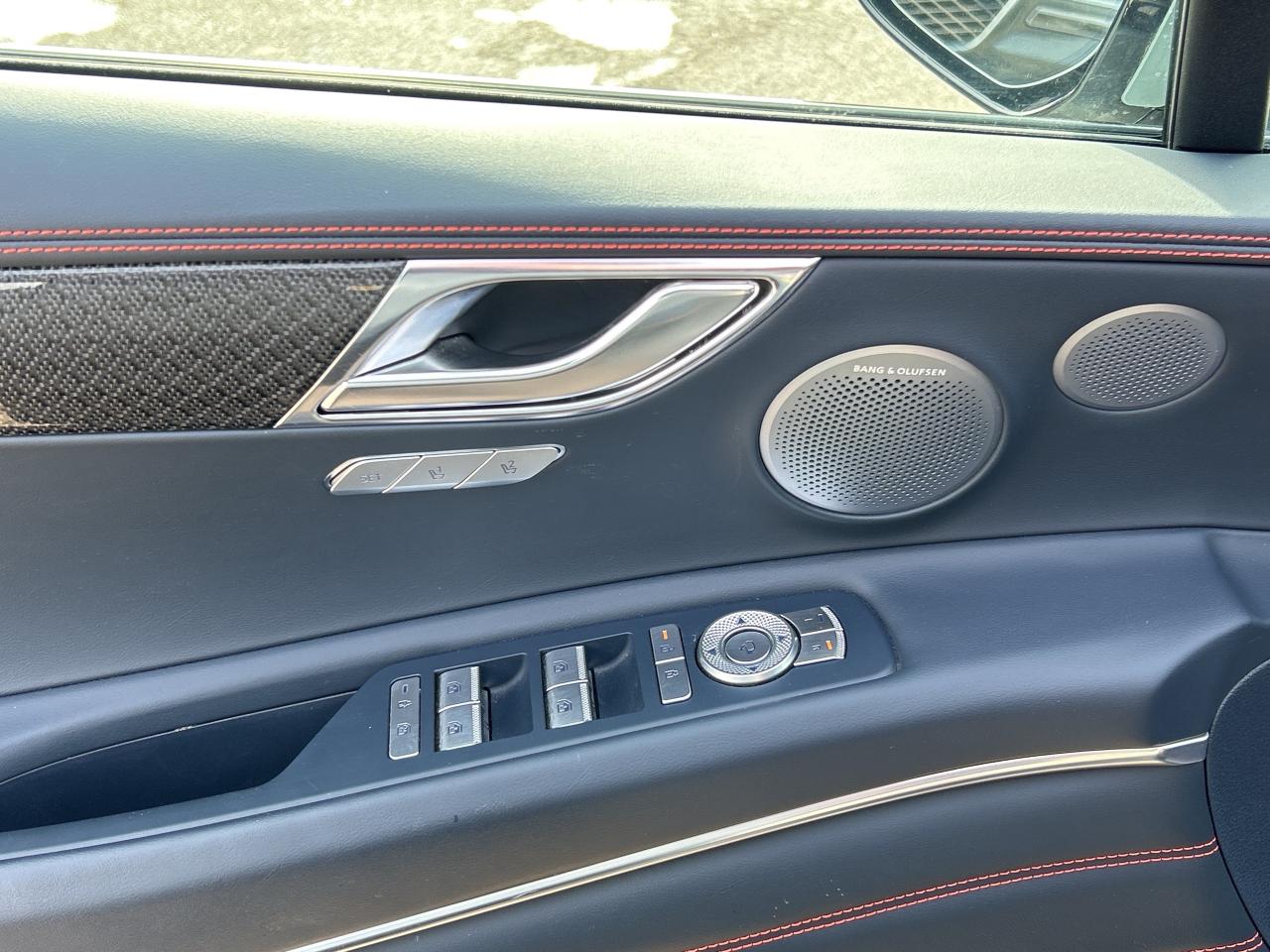 2025 Genesis GV80 Coupe 3.5T E-SUPERCHARGED,TWO SETS OF RIMS & TIRES Photo