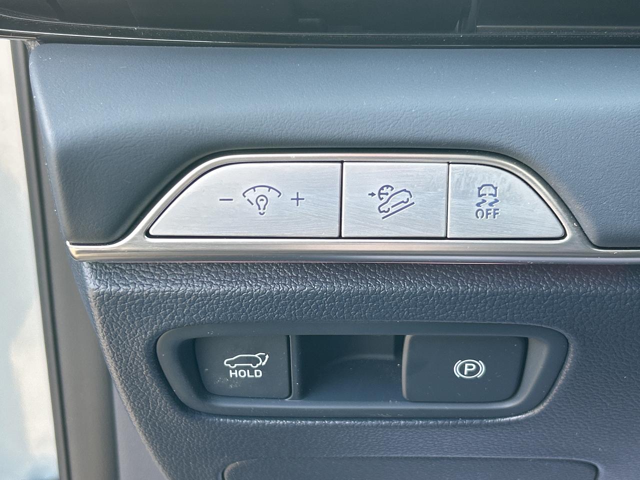 2025 Genesis GV80 Coupe 3.5T E-SUPERCHARGED,TWO SETS OF RIMS & TIRES Photo