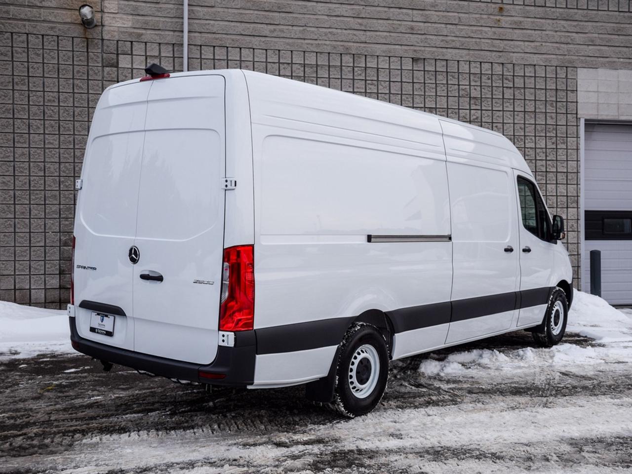 2025 Mercedes-Benz Sprinter 2500  Photo3