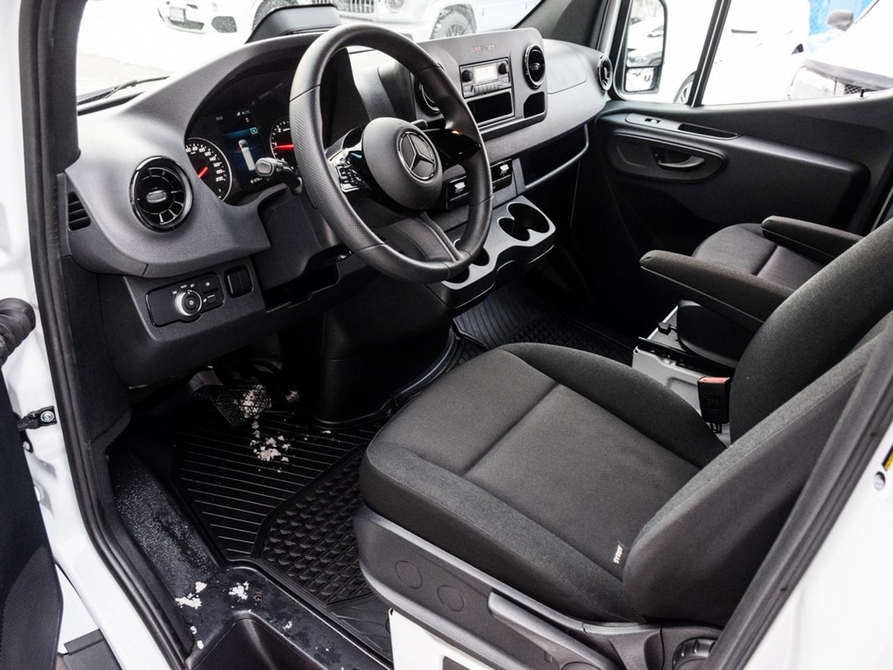 2025 Mercedes-Benz Sprinter 2500  Photo