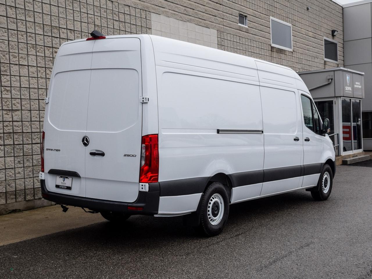 2025 Mercedes-Benz Sprinter 2500  Photo3