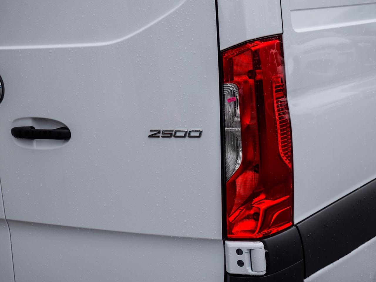 2025 Mercedes-Benz Sprinter 2500  Photo