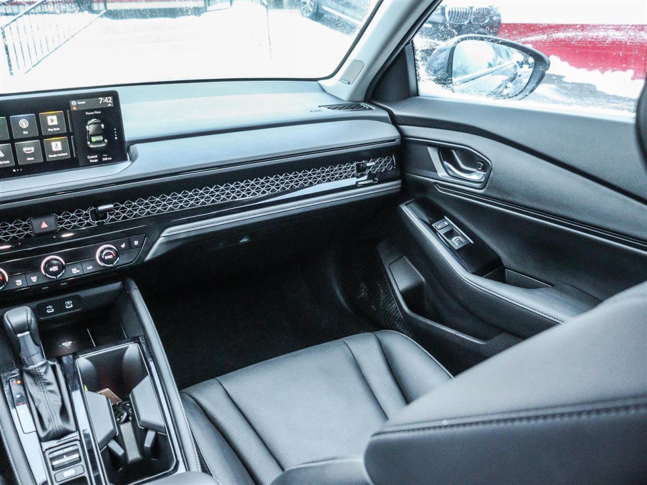 2025 Honda Accord Hybrid Touring HYBRID LEATHER NAVI SUNROOF Photo