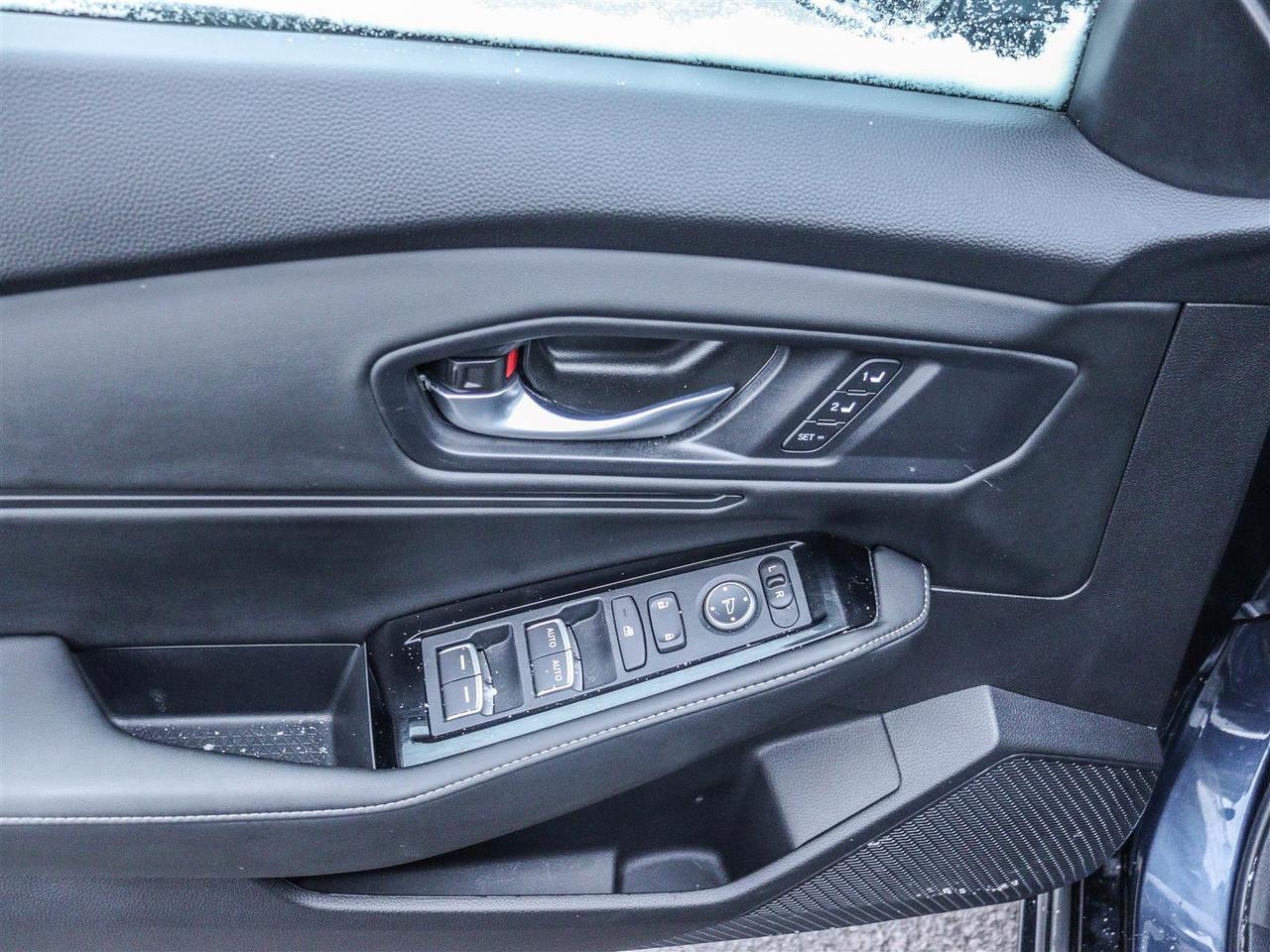 2025 Honda Accord Hybrid Touring HYBRID LEATHER NAVI SUNROOF Photo