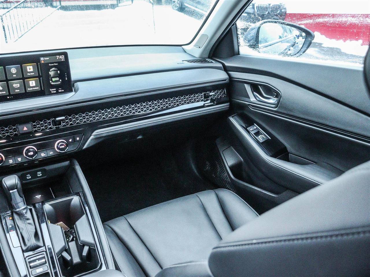 2025 Honda Accord Hybrid Touring HYBRID LEATHER NAVI SUNROOF Photo