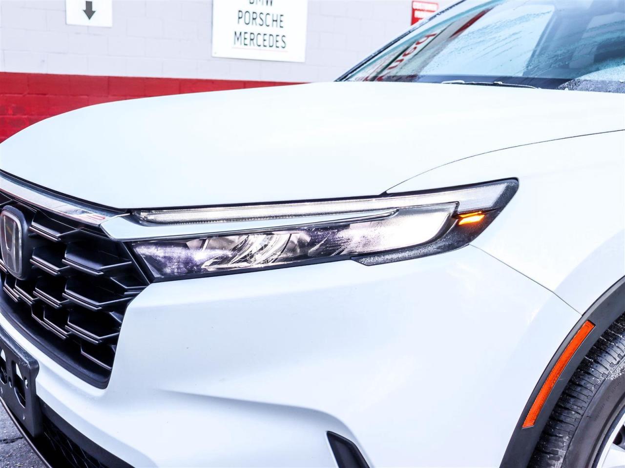 2024 Honda CR-V LX 2WD BACKUP CAM APPLE CARPLAY/ANDROID AUTO Photo