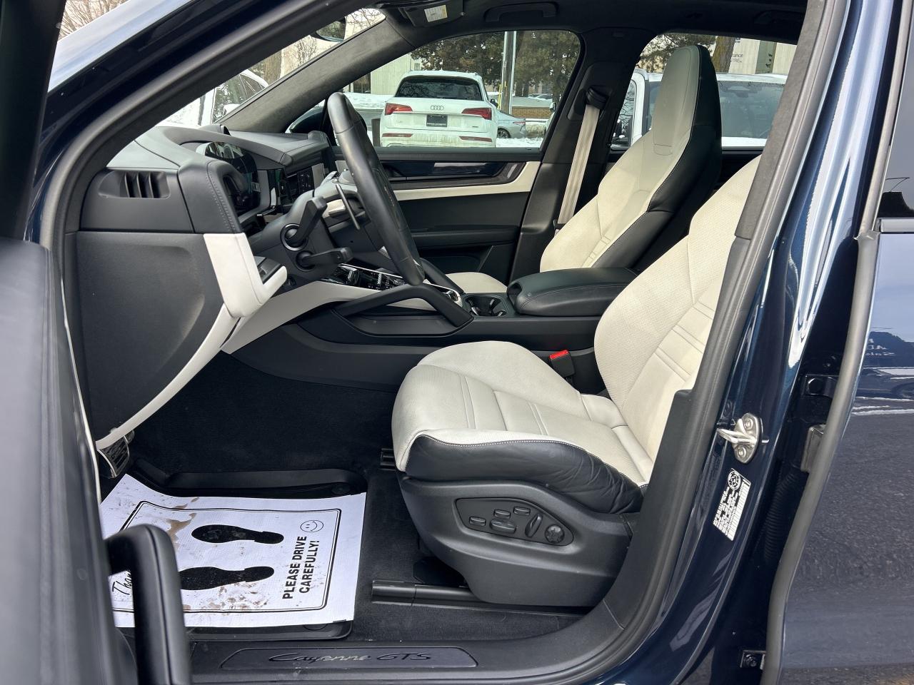 2025 Porsche Cayenne GTS, SPORT CHRONO,PREM PLUS,PASSENGER DISPLAY,HUD Photo