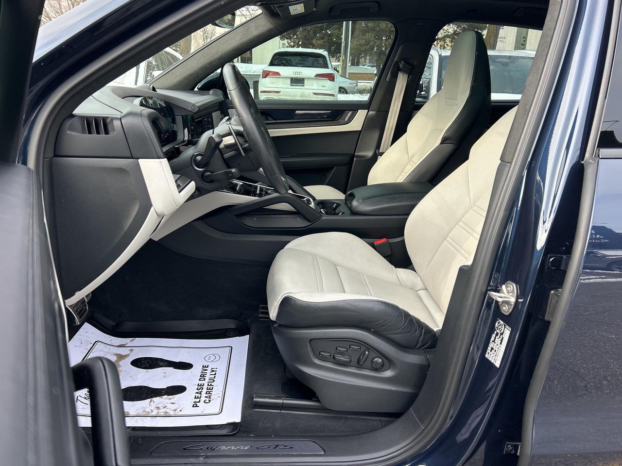 2025 Porsche Cayenne GTS, SPORT CHRONO,PREM PLUS,PASSENGER DISPLAY,HUD Photo