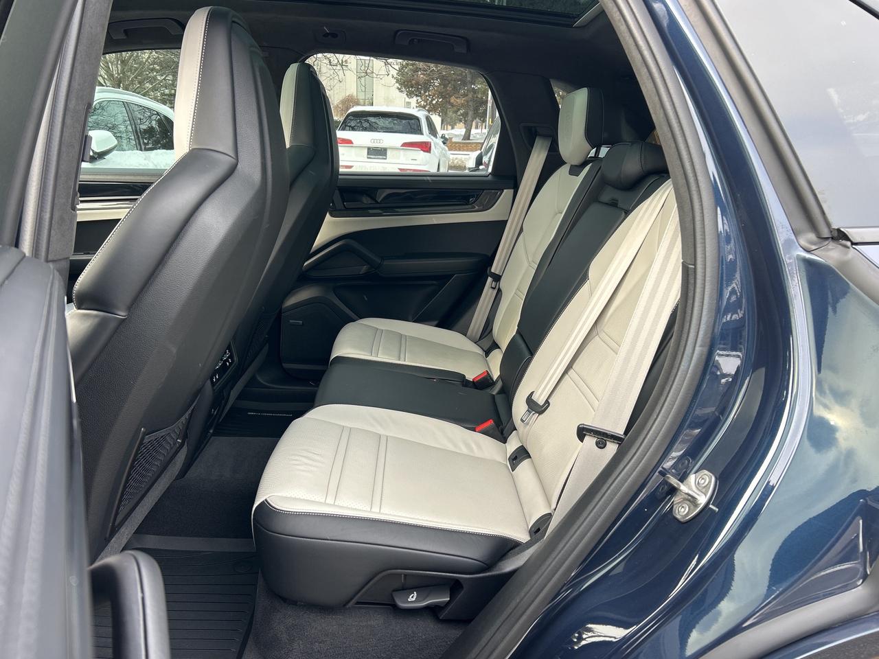 2025 Porsche Cayenne GTS, SPORT CHRONO,PREM PLUS,PASSENGER DISPLAY,HUD Photo