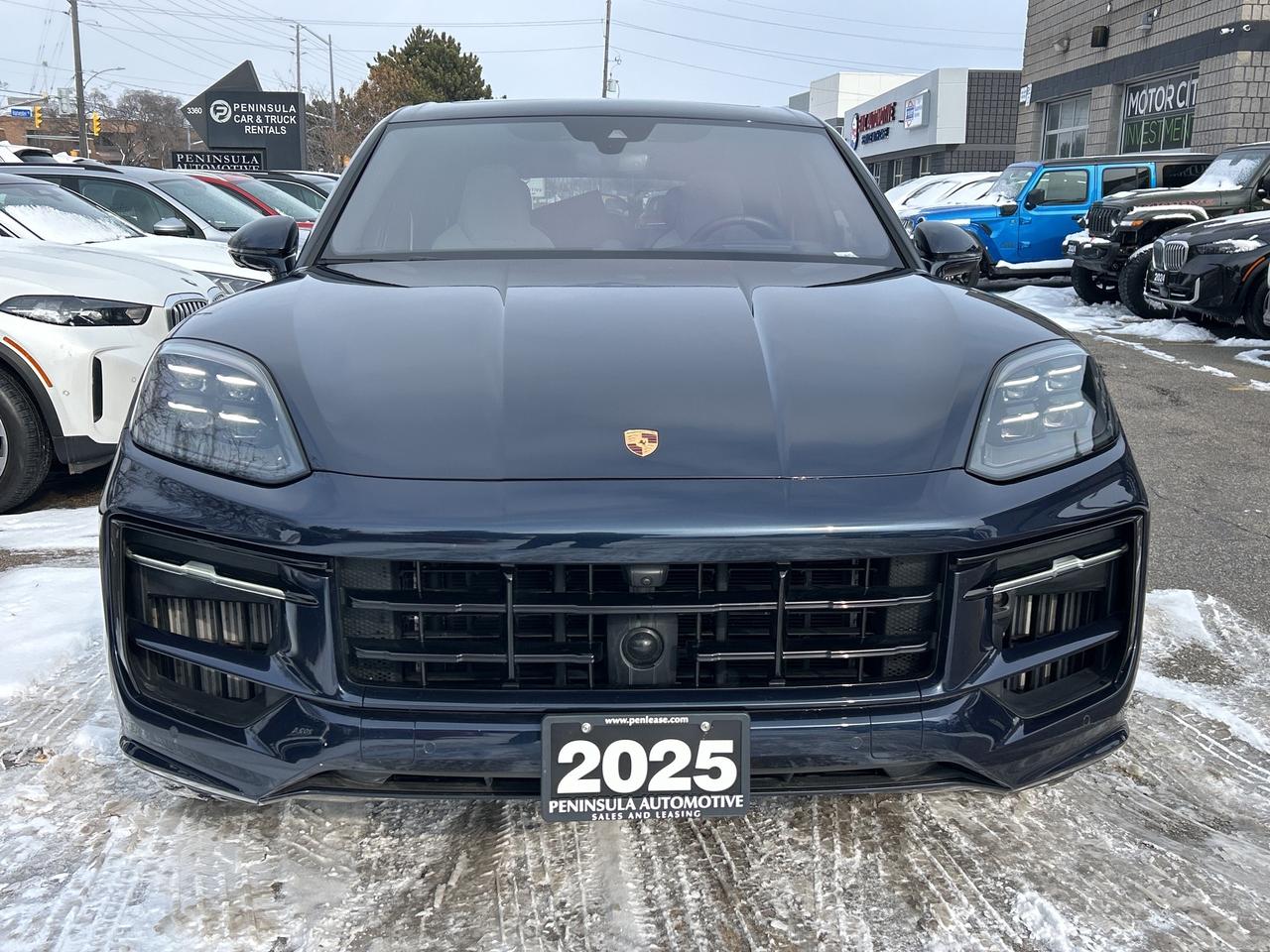 2025 Porsche Cayenne GTS, SPORT CHRONO,PREM PLUS,PASSENGER DISPLAY,HUD Photo