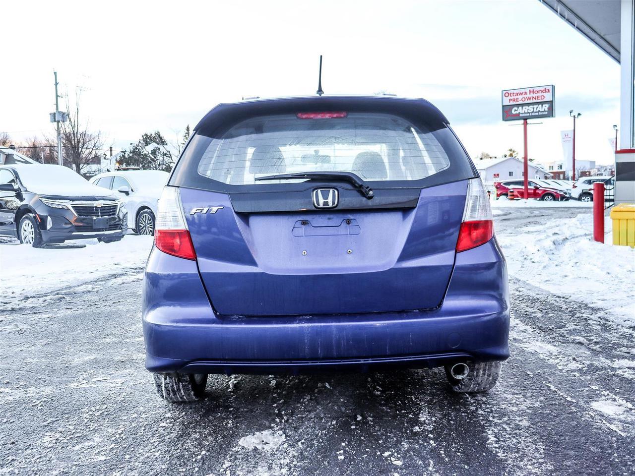 2009 Honda Fit Sport SUNROOF ALLOY WHEELS Photo
