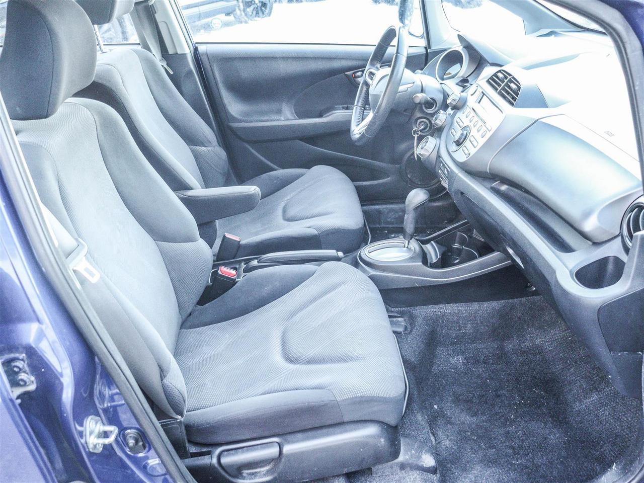 2009 Honda Fit Sport SUNROOF ALLOY WHEELS Photo