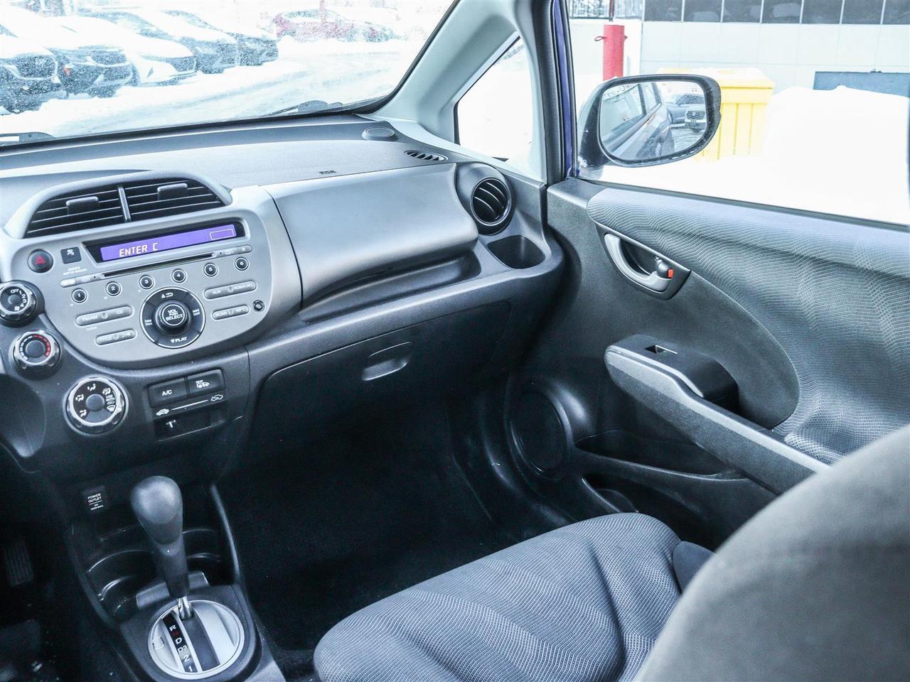 2009 Honda Fit Sport SUNROOF ALLOY WHEELS Photo