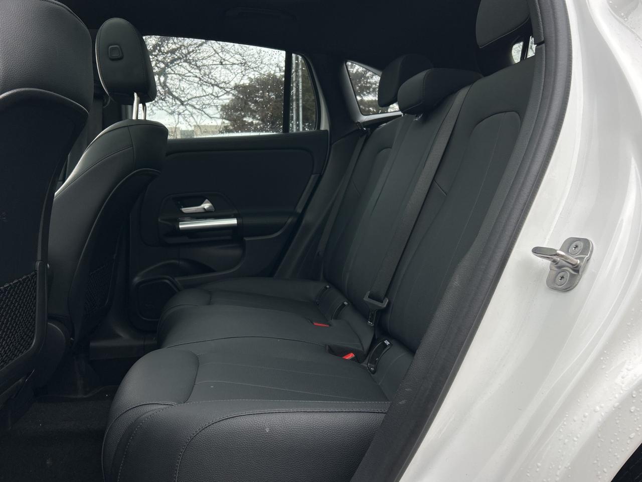 2026 Mercedes-Benz GLA GLA 250, APPLE CARPLAY/ANDROID AUTO, PANOROOF Photo