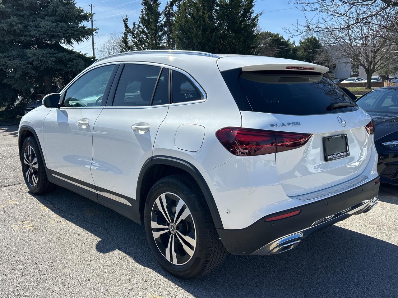 2026 Mercedes-Benz GLA 4MATIC, PANOROOF,NAVI,APPLE CARPLAY, ANDROID AUTO Photo