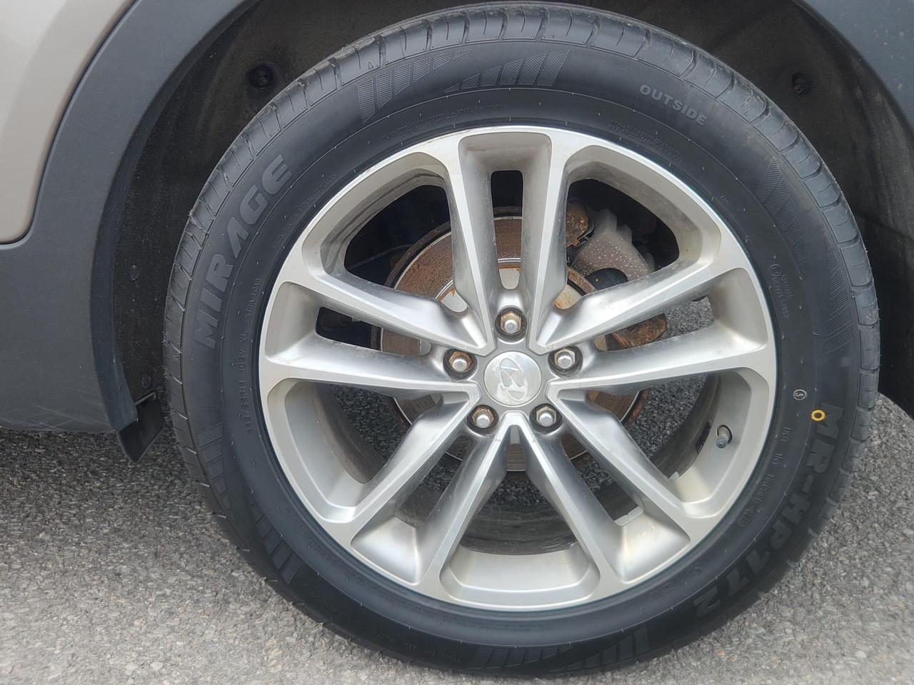 2017 Hyundai Santa Fe Sport 2.0T Limited (A6) 4dr All-Wheel Drive Photo