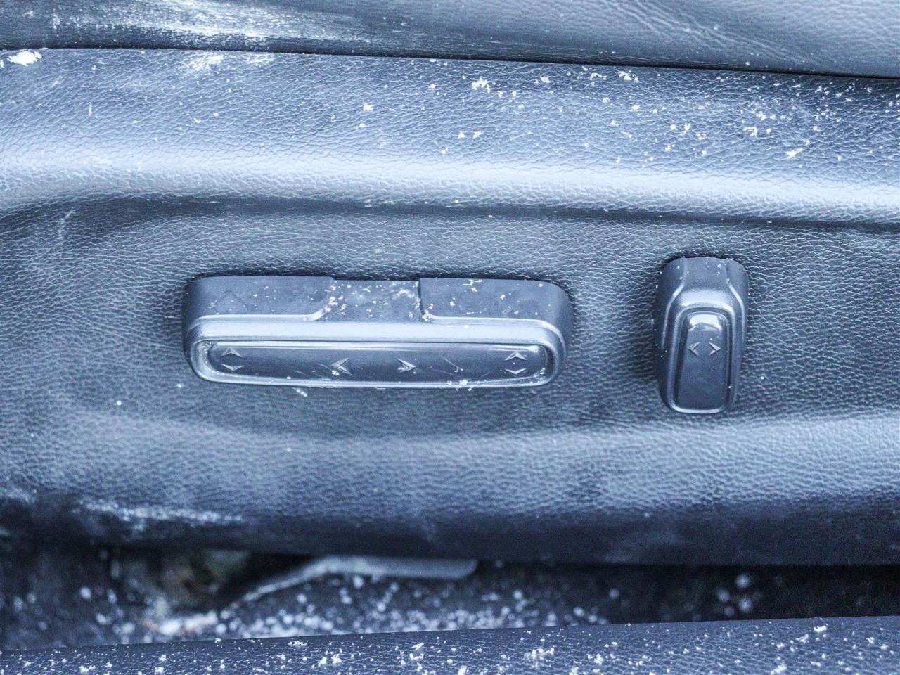 2021 Honda Insight Touring LEATHER NAVI SUNROOF Photo