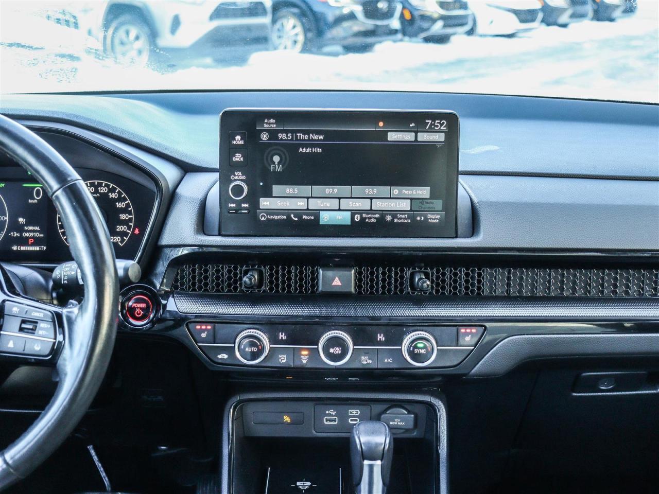 2024 Honda CR-V Hybrid Touring LEATHER NAVI SUNROOF Photo