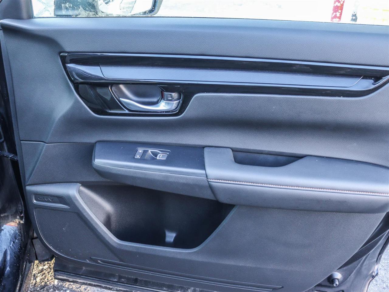 2024 Honda CR-V Hybrid Touring LEATHER NAVI SUNROOF Photo