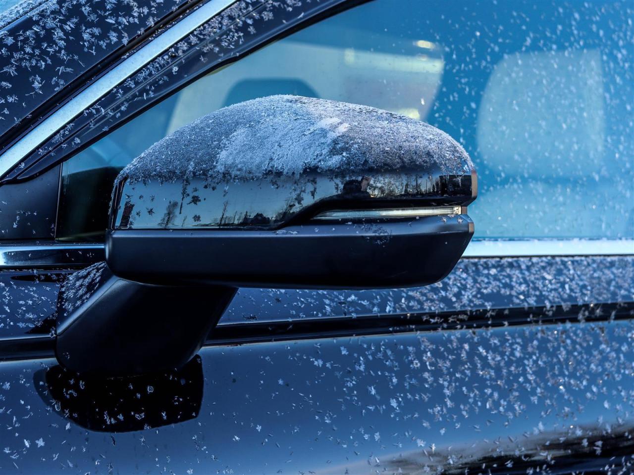 2024 Honda CR-V Hybrid Touring LEATHER NAVI SUNROOF Photo