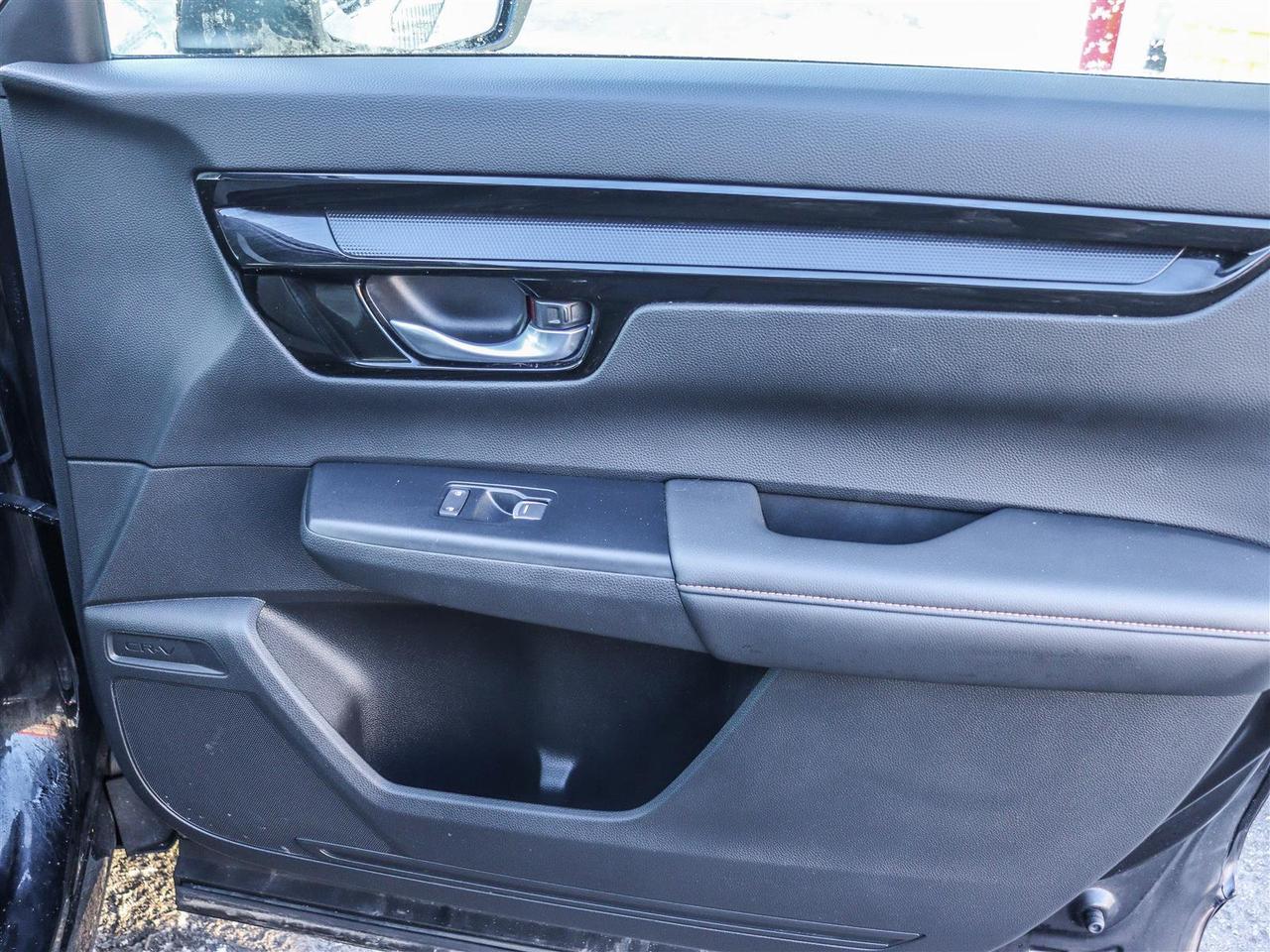 2024 Honda CR-V Hybrid Touring LEATHER NAVI SUNROOF Photo