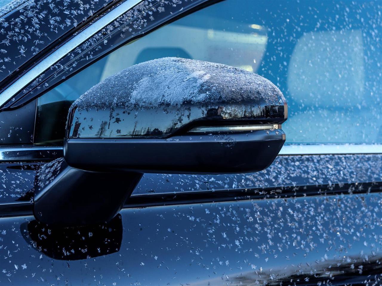 2024 Honda CR-V Hybrid Touring LEATHER NAVI SUNROOF Photo