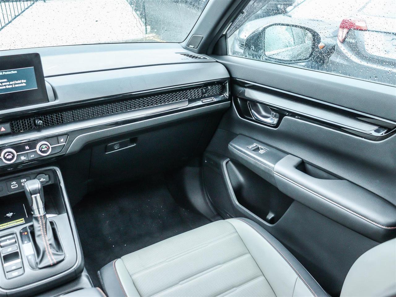 2024 Honda CR-V Hybrid Touring LEATHER NAVI SUNROOF Photo