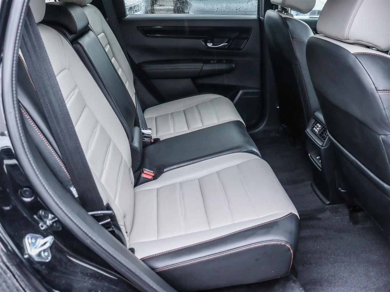 2024 Honda CR-V Hybrid Touring LEATHER NAVI SUNROOF Photo