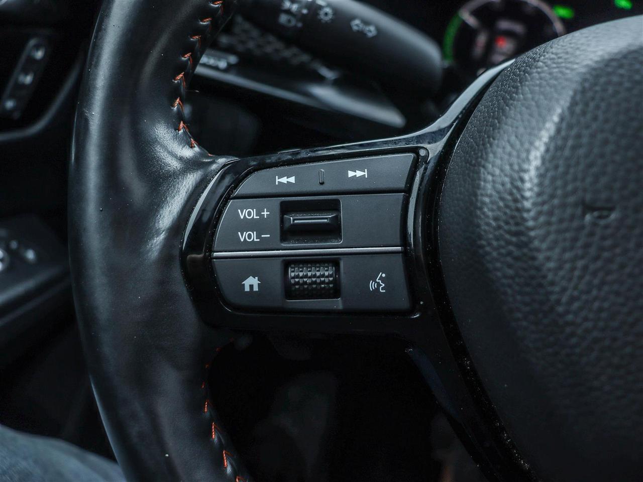 2024 Honda CR-V Hybrid Touring LEATHER NAVI SUNROOF Photo
