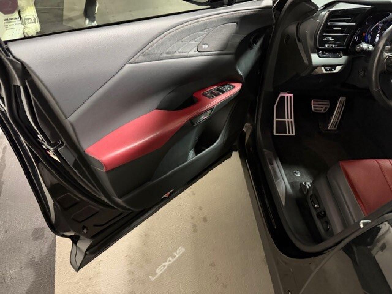 2023 Lexus RX RX 500h F Sport 3 Heads Up 2 SETS OF WHEELS Photo