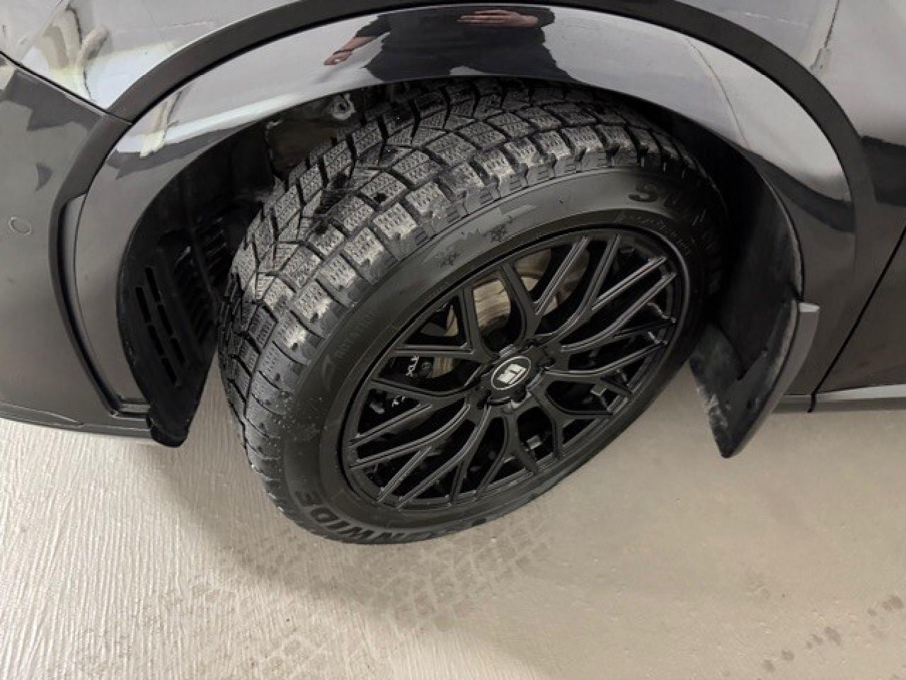 2023 Lexus RX RX 500h F Sport 3 Heads Up 2 SETS OF WHEELS Photo