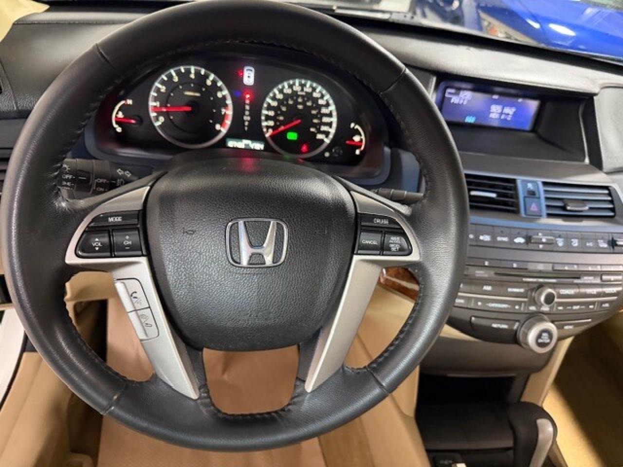 2011 Honda Accord Sedan Sedan V6 Auto EX-L Only 107,000 KM 1 Owner Photo