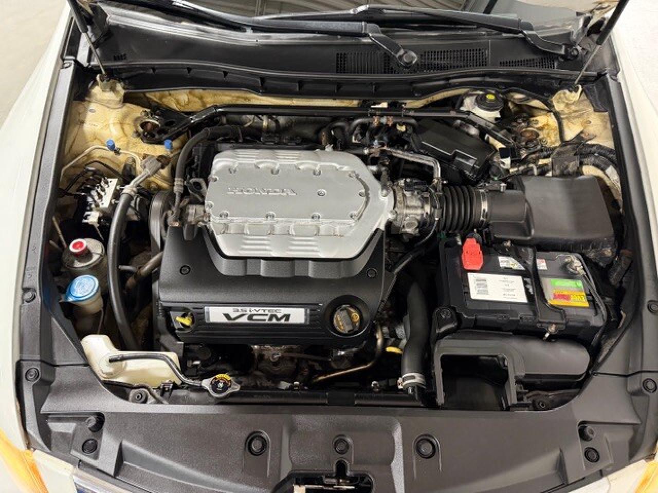 2011 Honda Accord Sedan Sedan V6 Auto EX-L Only 107,000 KM 1 Owner Photo