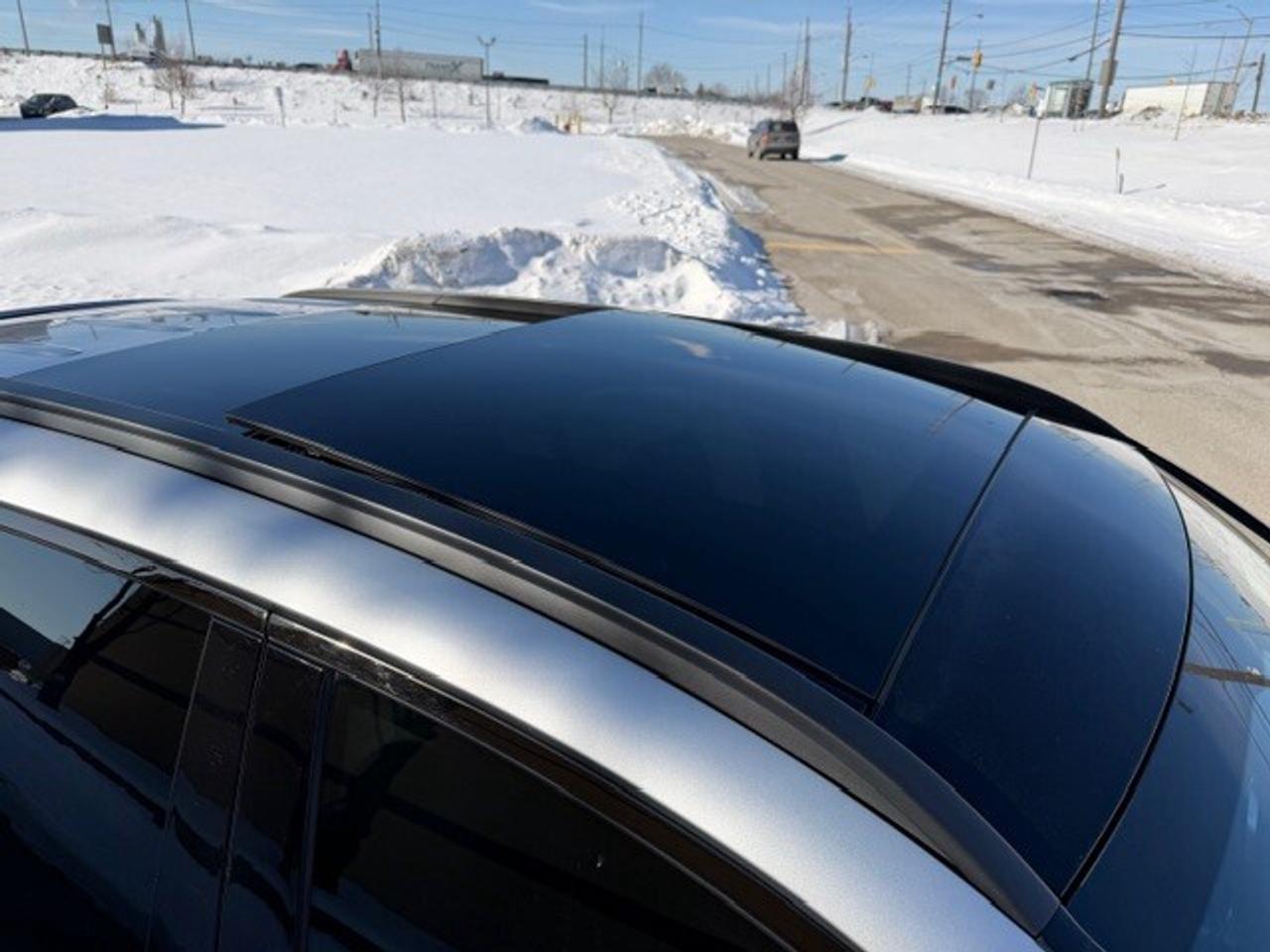 2018 Mercedes-Benz GLC AMG GLC 43 360 Cam Sport Exhaust winter tires inc Photo