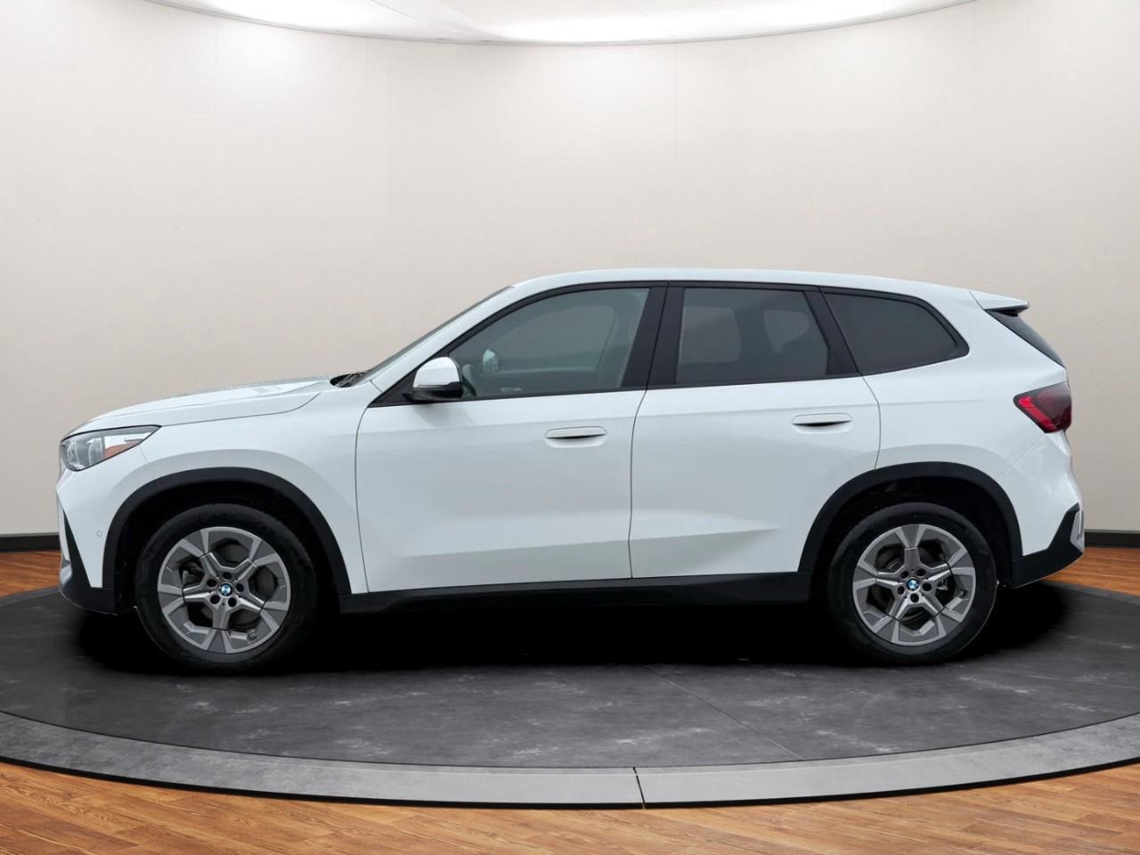 2025 BMW X1 xDrive28i Photo