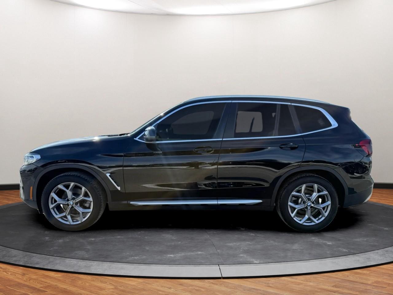 2022 BMW X3 xDrive30i Photo3